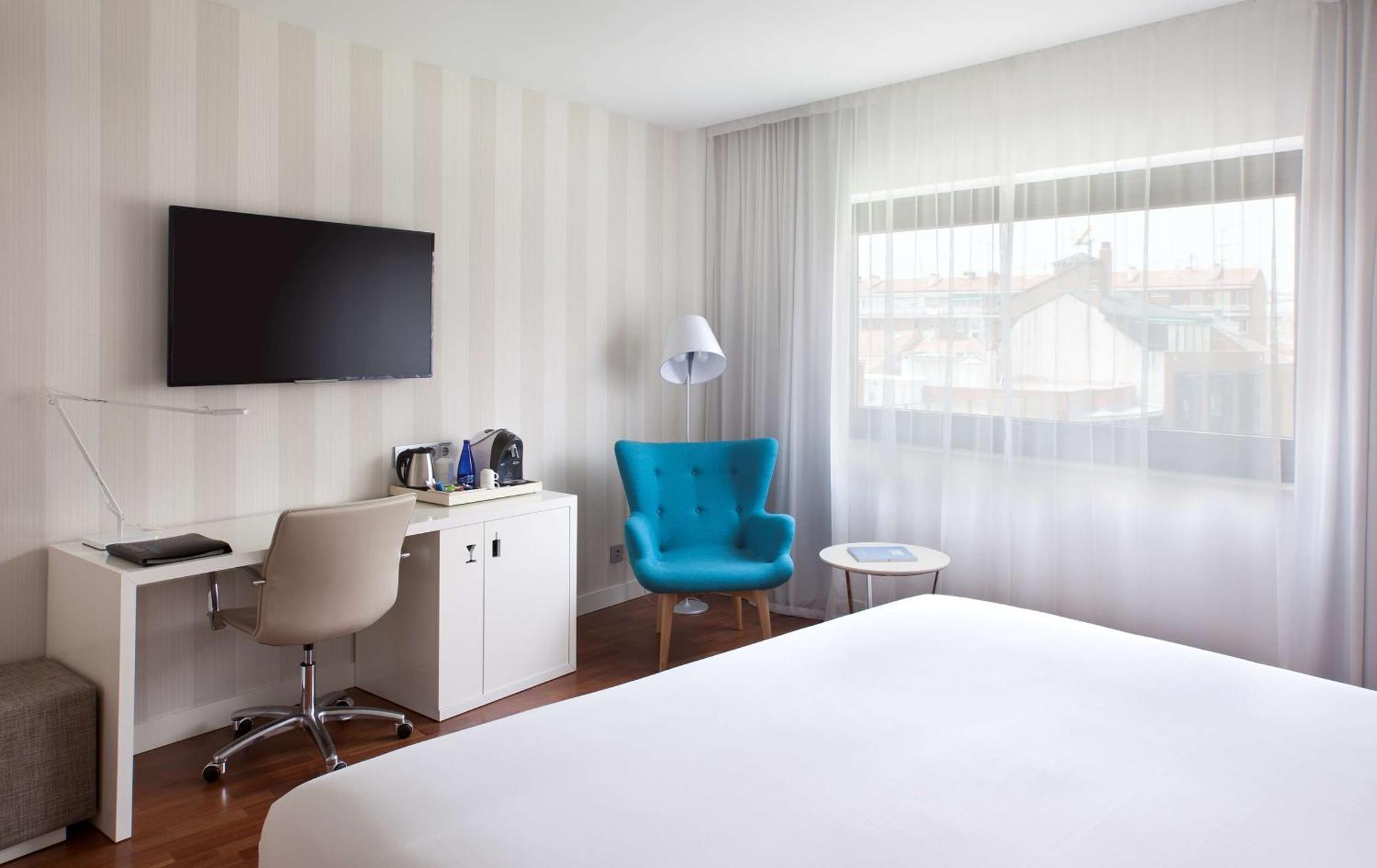 Nh Madrid Ventas Hotel Exterior photo