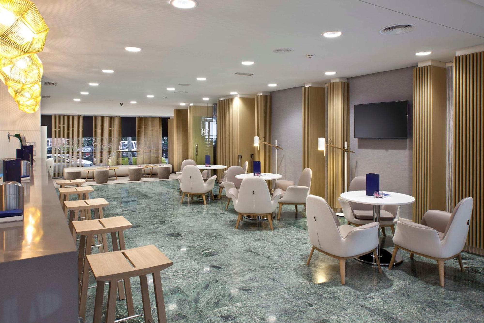 Nh Madrid Ventas Hotel Exterior photo